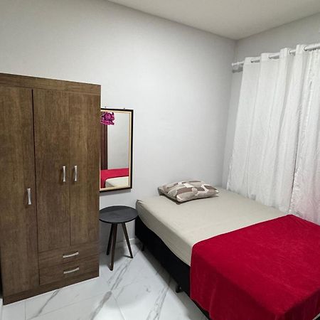 Kitnet Localizado 6 Min Shopping Apartment Tubarao Exterior photo
